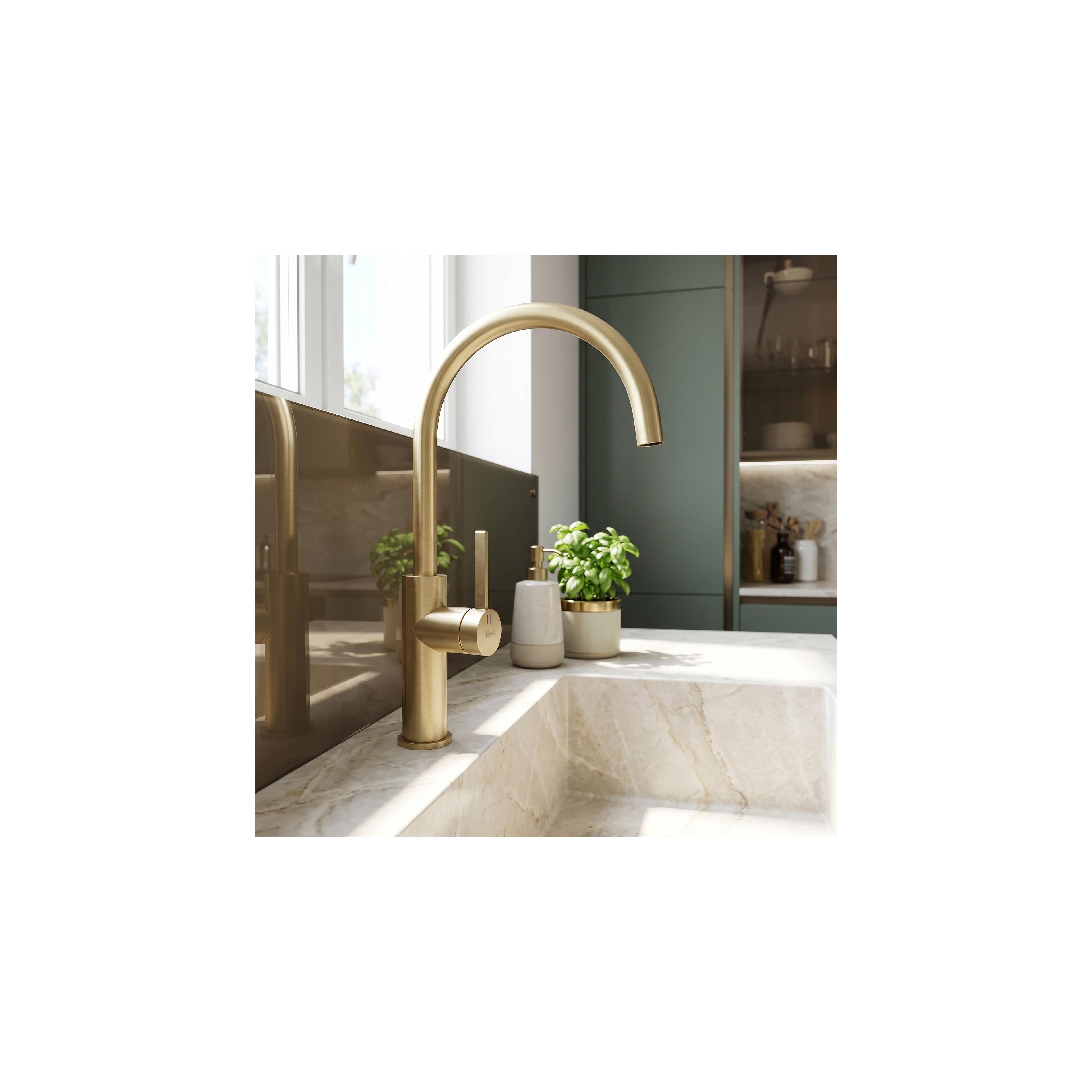 Kitchen faucet REA Rivo Brush Gold