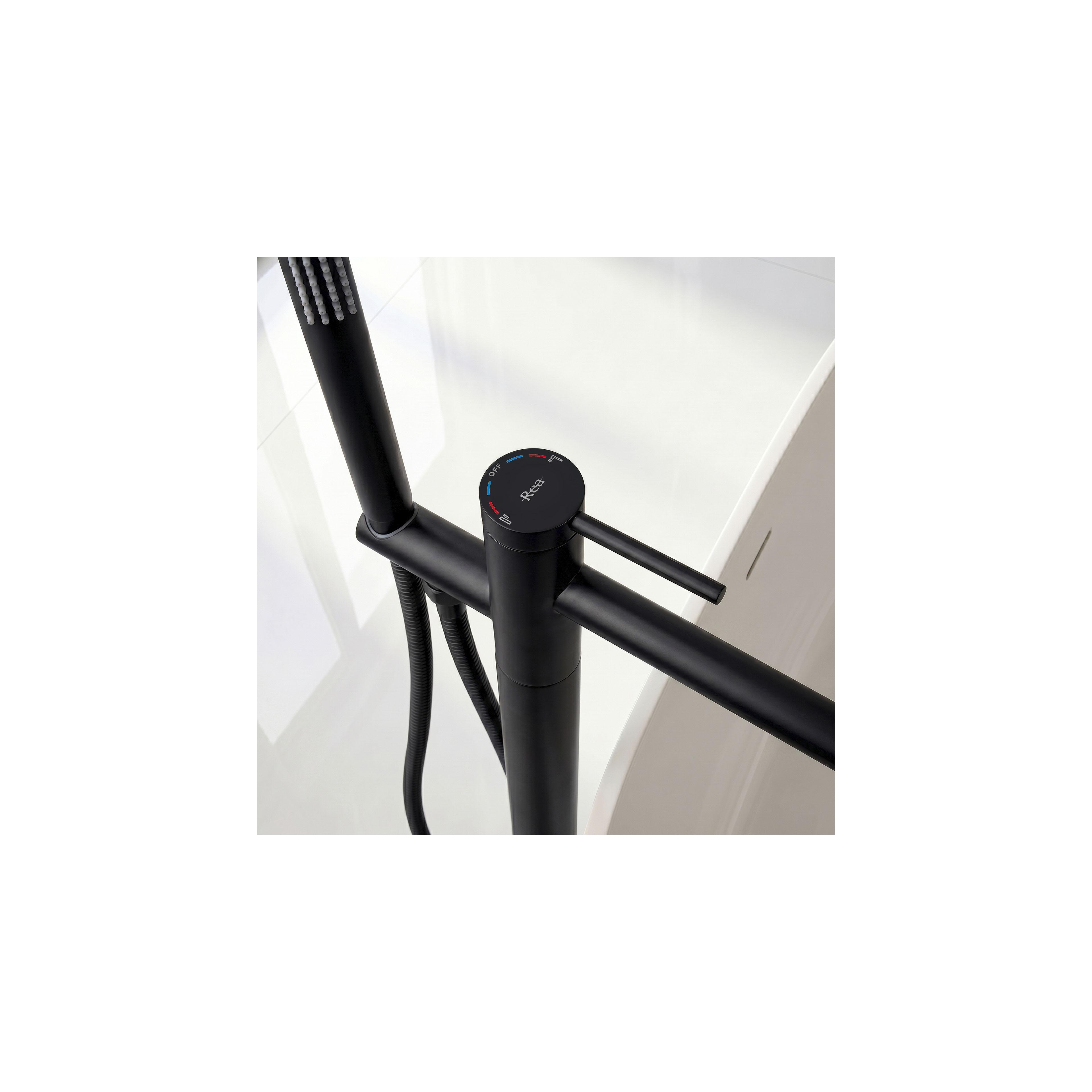 Free-standing faucet Rea Clif Black