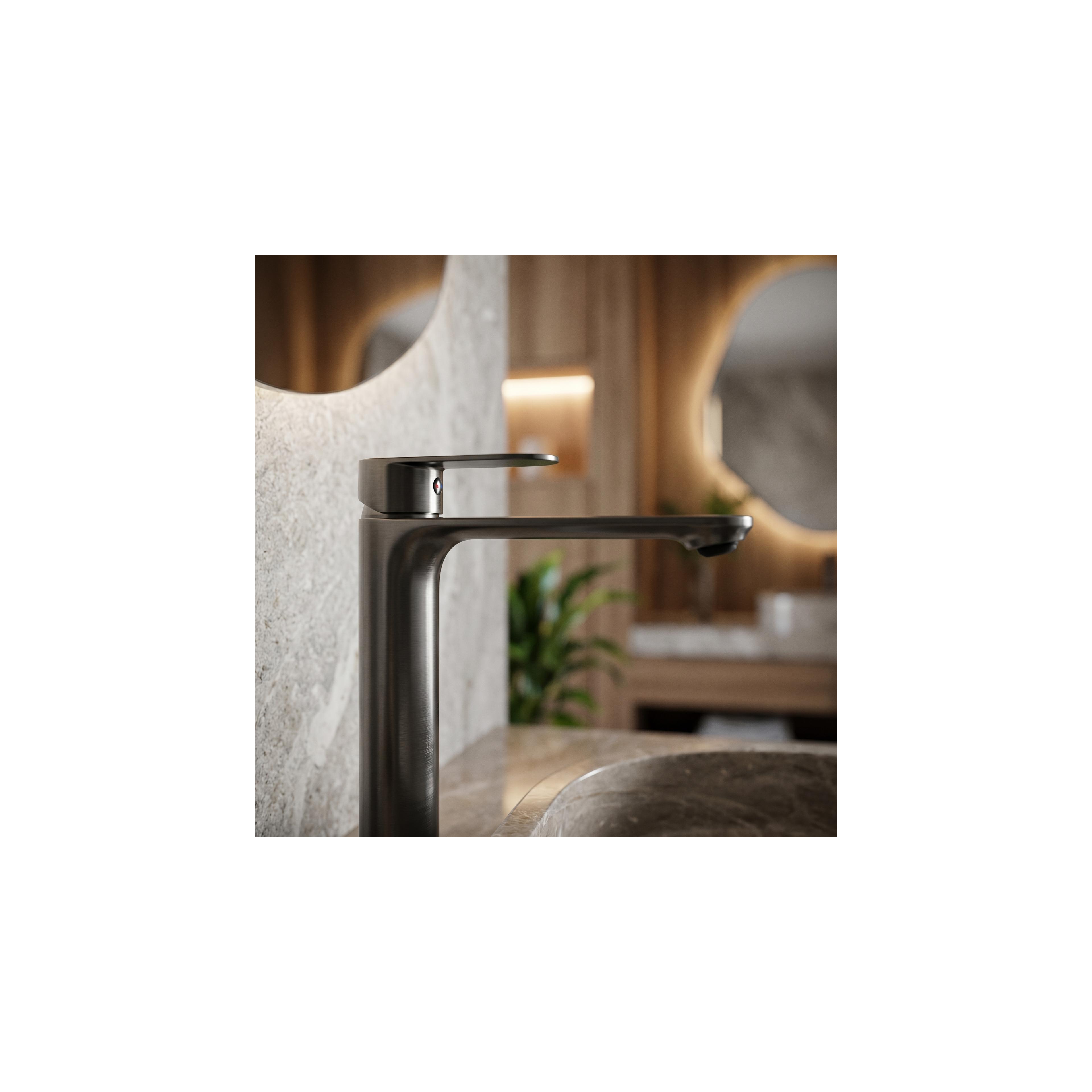 Bathroom faucet Rea Drop Titan High