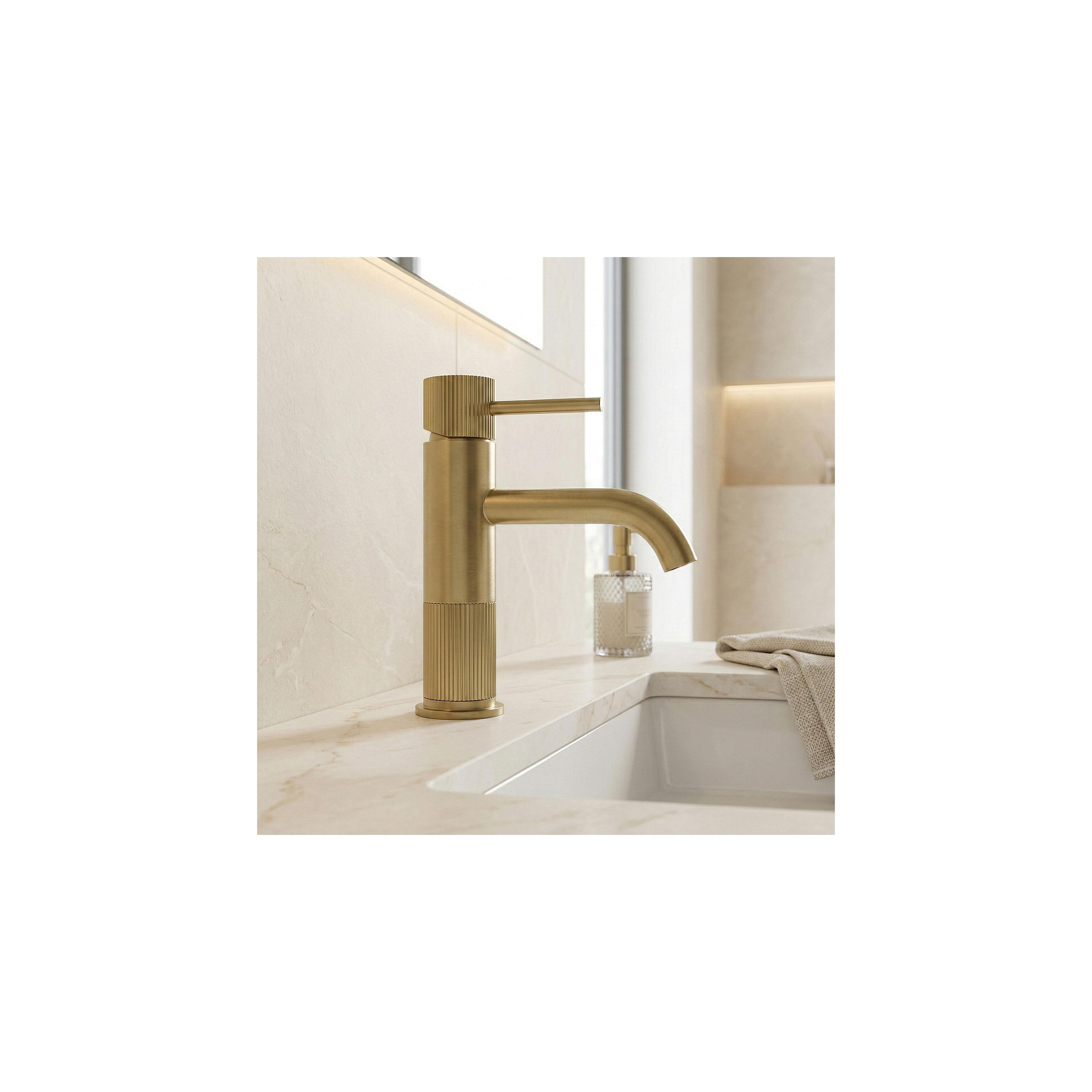 Baterie pentru baie Rea Lungo Stripe Brush Gold Low
