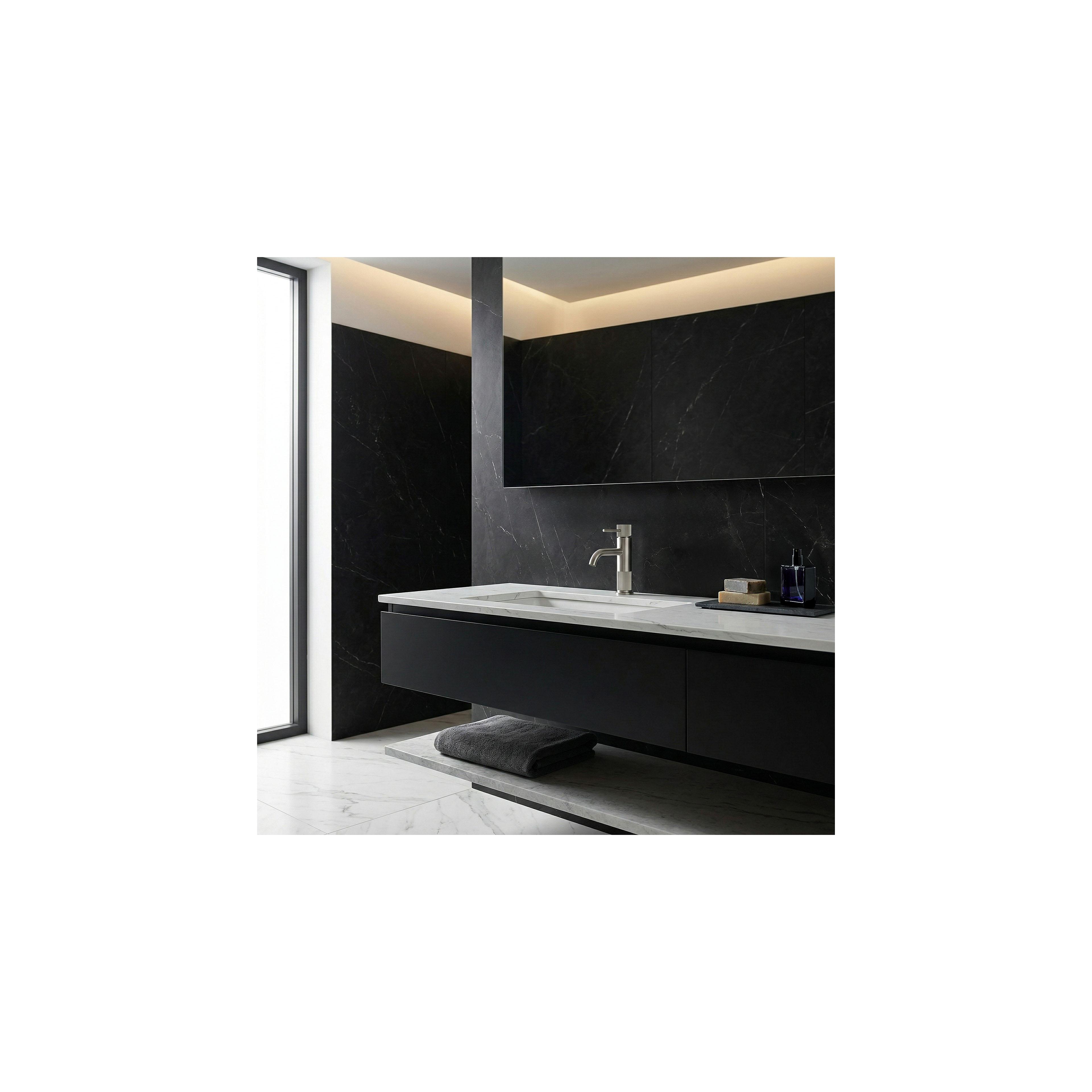 Baterie pentru baie Rea Lungo Stripe Brush Nickel Low