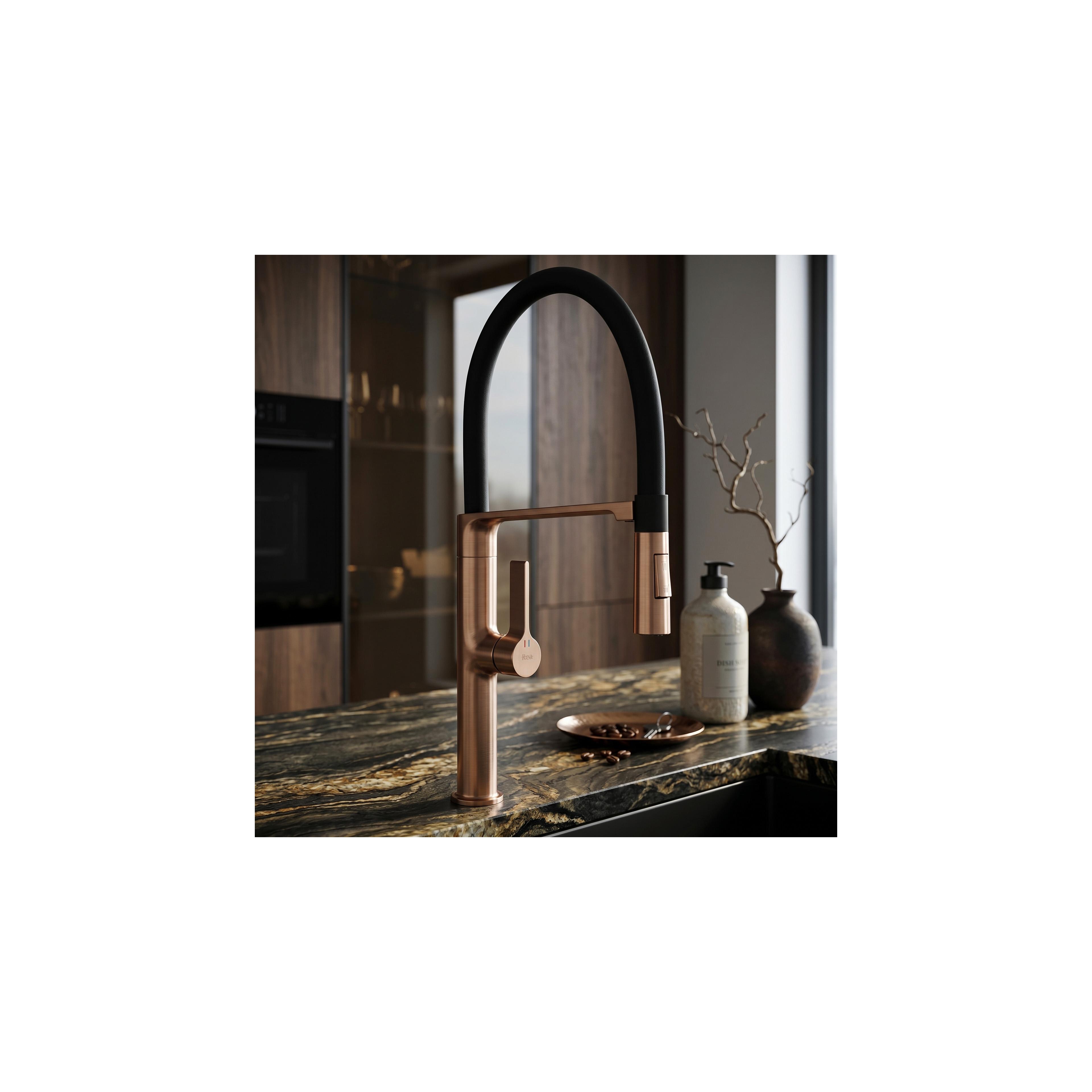 Kitchen faucet REA Lago Brush Copper