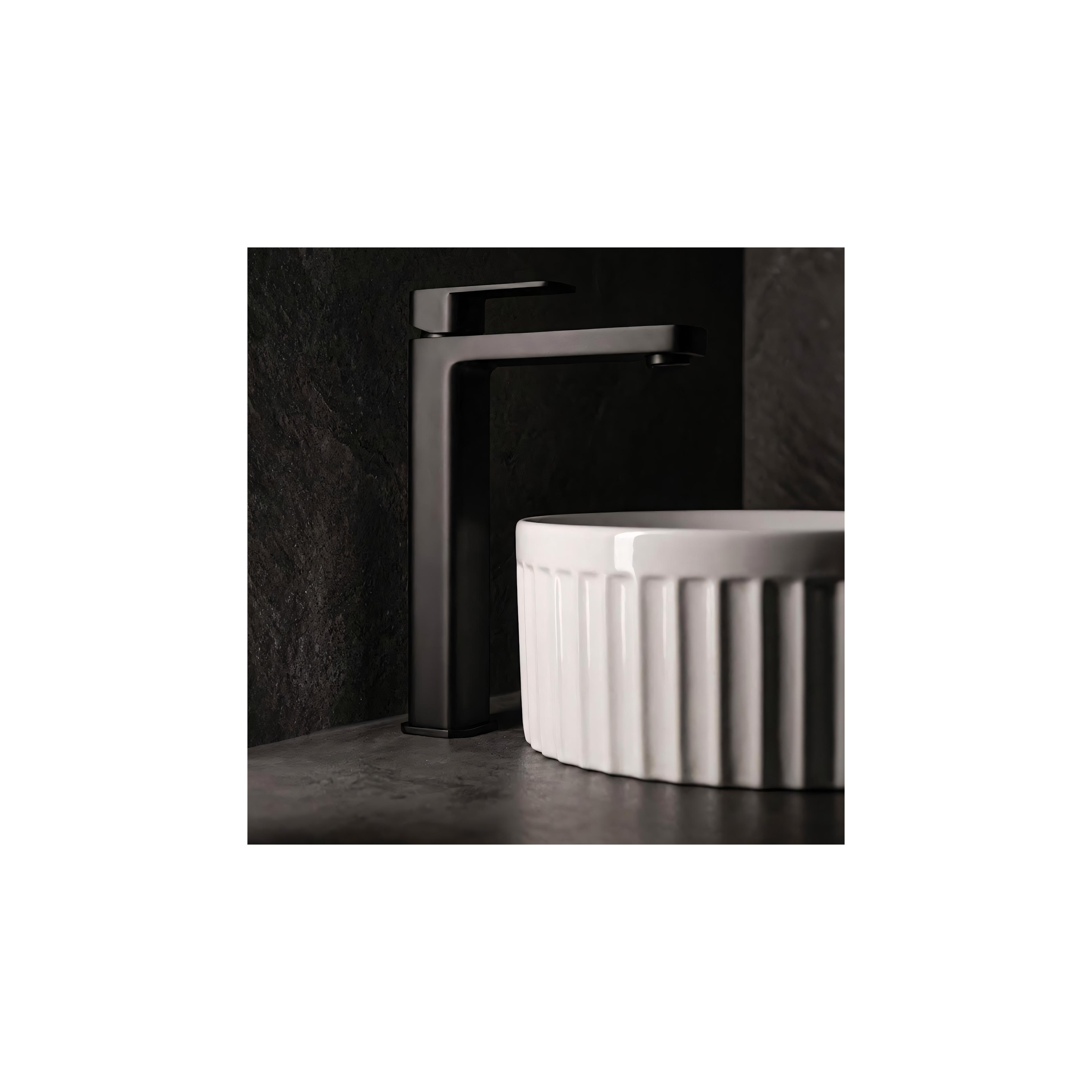 Robinet de salle de bain Rea Arlo Black