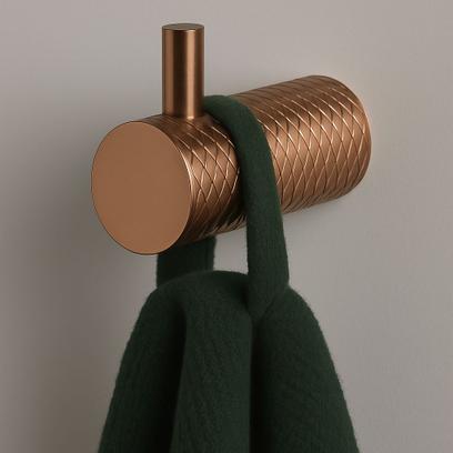 Cabide de banheiro com braço único 9706 Prism Brush Copper
