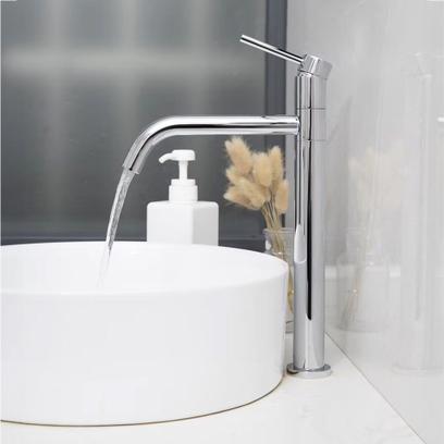 Baterie pentru baie Rea Lugano Slim Chrome High