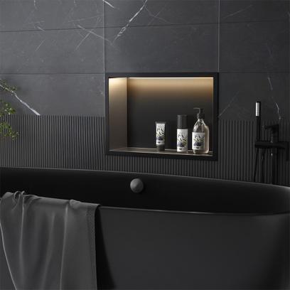 Süllyesztett fürdőszobai polc LED 30x45 black