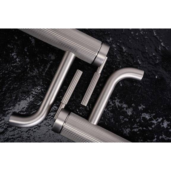 Смеситель Rea Argon Brush Nickel Low