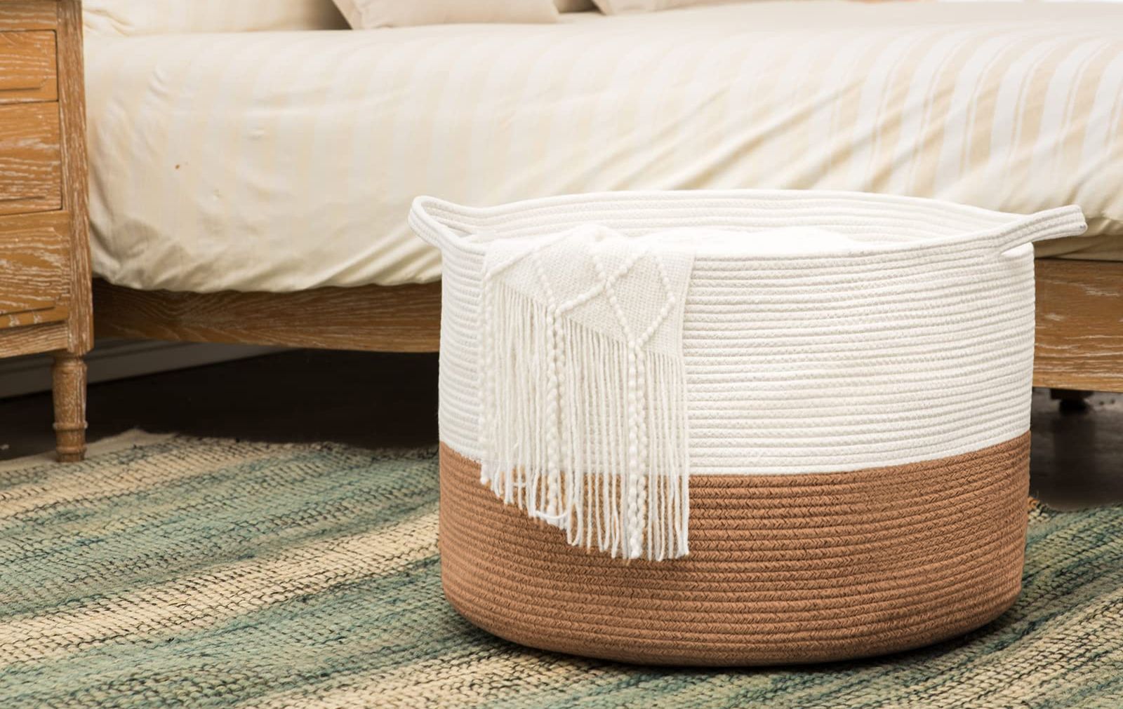 Natural boho-style basket  322162